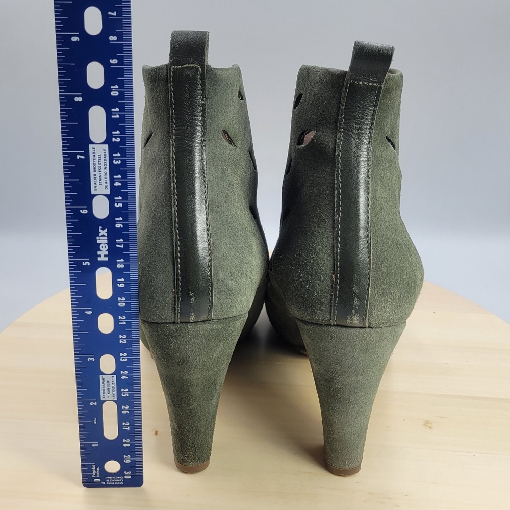 Surface to Air Perforated High Back Suede Platform Booties Womens Size EU 41 - Picture 4 of 15